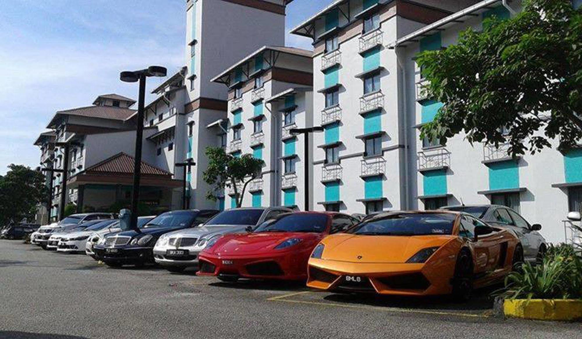 Merrida Hotel Klang Ngoại thất bức ảnh
