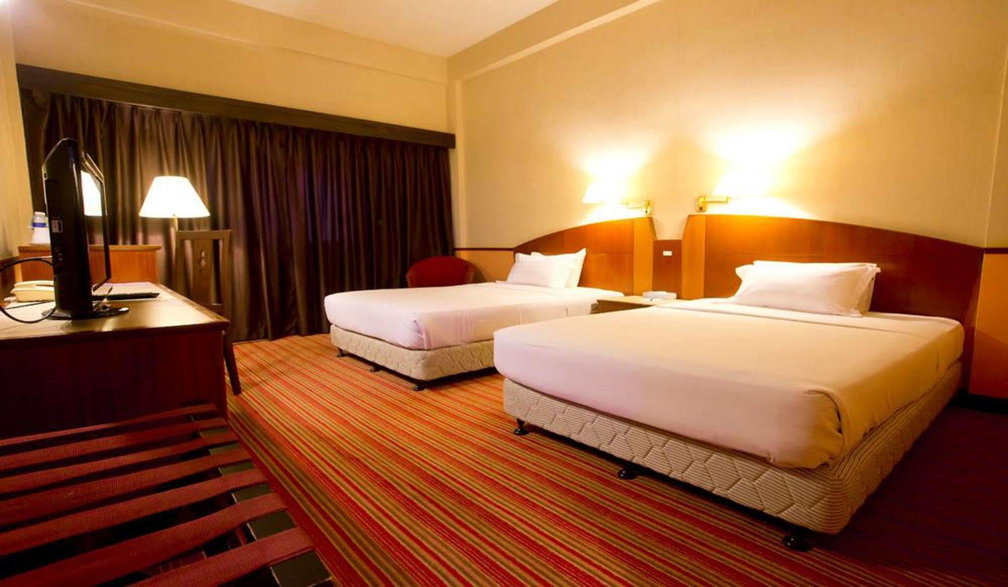 Merrida Hotel Klang Ngoại thất bức ảnh
